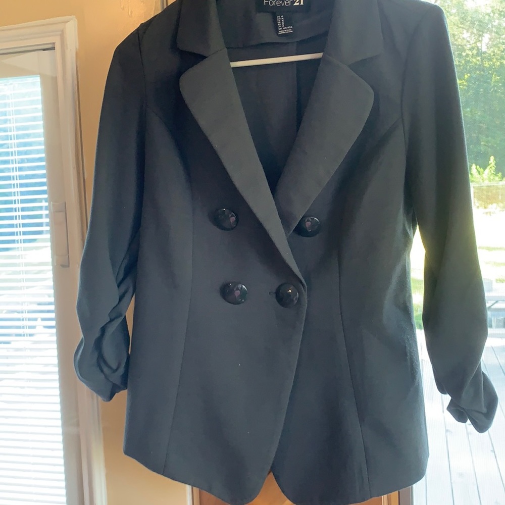 Gray forever 21 blazer with crumpled sleeves!